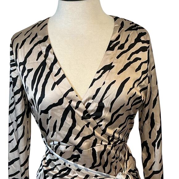 VICI Zebra Print Satin Mini Dress Faux Wrap Tie Front Long Bell Sleeve Medium - Picture 3 of 13